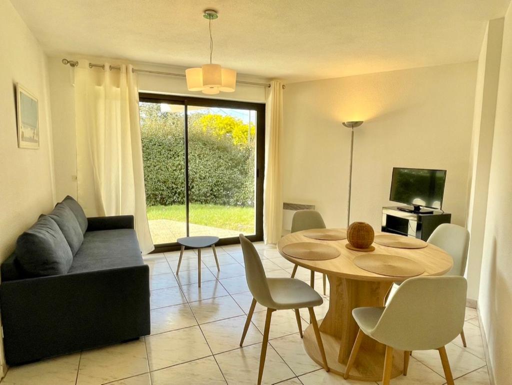 Ferienwohnung Charmant Rez De Jardin - 900M Plage De Pontaillac Royan Exterior foto